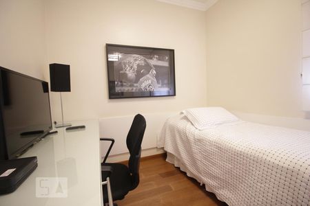 Apartamento à venda com 86m², 3 quartos e 2 vagasQuarto 2