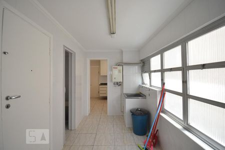 Apartamento para alugar com 163m², 3 quartos e 2 vagasÁrea de serviço