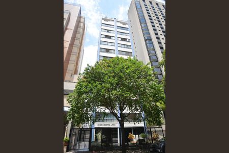 Apartamento para alugar com 163m², 3 quartos e 2 vagasFachada