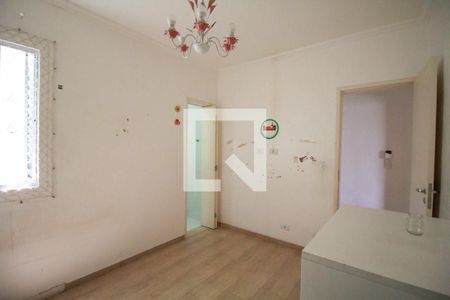 Casa à venda com 250m², 3 quartos e 3 vagasSuíte 2