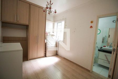 Casa à venda com 250m², 3 quartos e 3 vagasSuíte 2