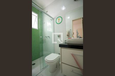 Casa à venda com 250m², 3 quartos e 3 vagasBanheiro Suíte 2