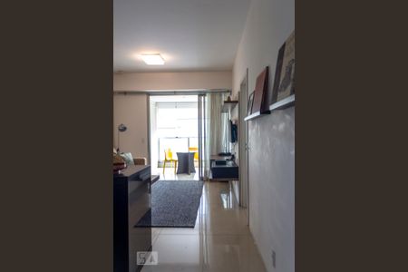 Sala/Cozinha de apartamento para alugar com 1 quarto, 61m² em Itaim Bibi, São Paulo