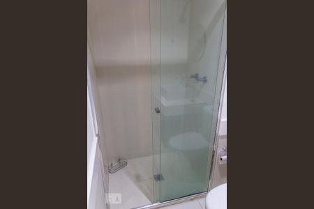 Apartamento para alugar com 61m², 1 quarto e 1 vaga Apartamento para alugar com 61m², 1 quarto e 1 vagaBanheiro da Suíte