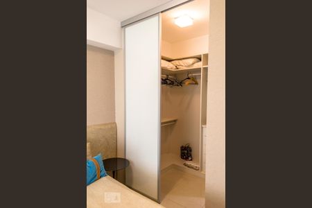 Apartamento para alugar com 61m², 1 quarto e 1 vaga Apartamento para alugar com 61m², 1 quarto e 1 vagaCloset