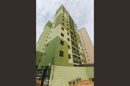 Apartamento para alugar com 66m², 2 quartos e 1 vagaFachada