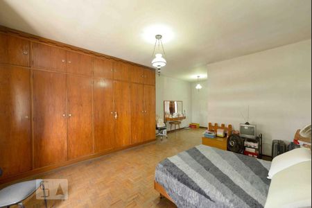 Casa à venda com 320m², 3 quartos e 2 vagas Casa à venda com 320m², 3 quartos e 2 vagasQuarto 1