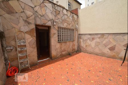 Casa à venda com 320m², 3 quartos e 2 vagasQuintal