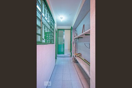 Casa à venda com 180m², 4 quartos e 2 vagasLavanderia