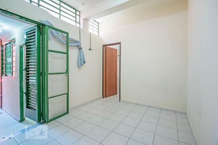Casa à venda com 180m², 4 quartos e 2 vagasSuite