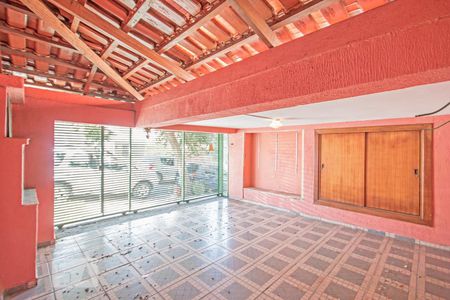 Casa à venda com 180m², 4 quartos e 2 vagasGaragem