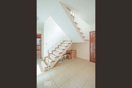 Sala de casa à venda com 4 quartos, 180m² em Jardim Aeroporto, São Paulo