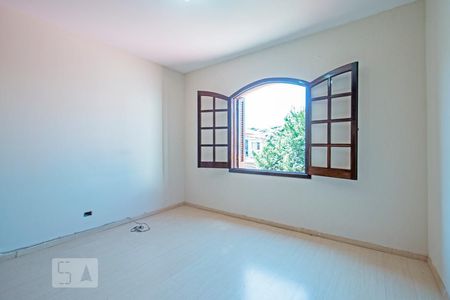 Casa à venda com 180m², 4 quartos e 2 vagasQuarto 1