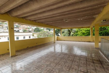 Casa de condomínio à venda com 70m², 2 quartos e 2 vagas Casa de condomínio à venda com 70m², 2 quartos e 2 vagasTerraço