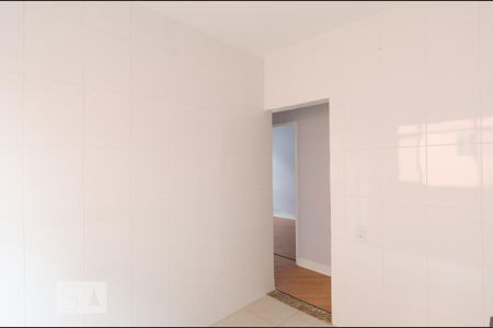 Apartamento à venda com 56m², 2 quartos e 1 vagaCozinha e área de serviço