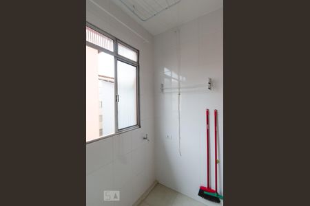Apartamento à venda com 56m², 2 quartos e 1 vagaCozinha e área de serviço