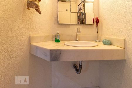 Apartamento à venda com 164m², 3 quartos e 2 vagas Apartamento à venda com 164m², 3 quartos e 2 vagasLavabo