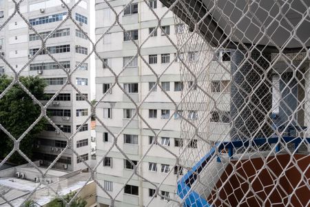 Vista da sala de apartamento à venda com 2 quartos, 76m² em Pinheiros, São Paulo
