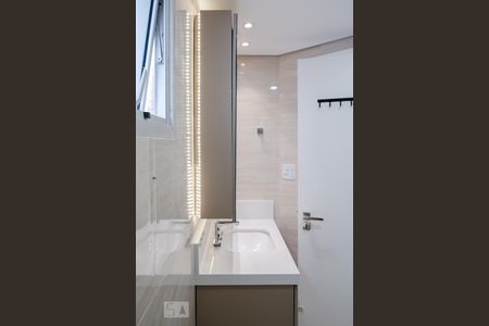 Apartamento à venda com 76m², 2 quartos e 1 vagaBanheiro 1