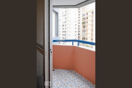 Varanda de apartamento à venda com 2 quartos, 76m² em Pinheiros, São Paulo