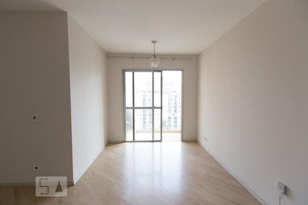 Sala de apartamento para alugar com 3 quartos, 80m² em Vila Ema, São Paulo