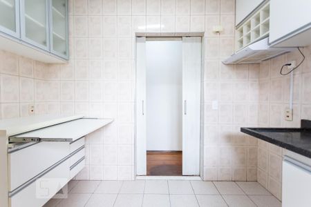 Apartamento à venda com 68m², 2 quartos e 1 vaga Apartamento à venda com 68m², 2 quartos e 1 vagaCozinha