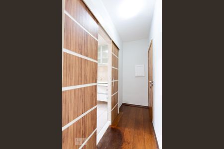 Corredor de apartamento à venda com 2 quartos, 68m² em Vila Lageado, São Paulo