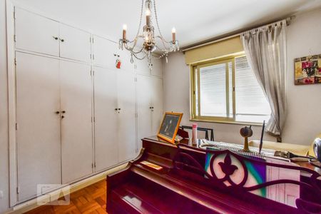 Apartamento para alugar com 155m², 3 quartos e 1 vaga Apartamento para alugar com 155m², 3 quartos e 1 vagaQuarto