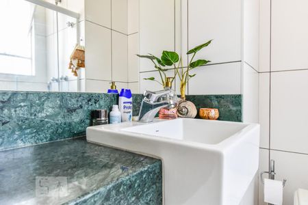 Apartamento para alugar com 155m², 3 quartos e 1 vaga Apartamento para alugar com 155m², 3 quartos e 1 vagaSuíte 1 - Banheiro