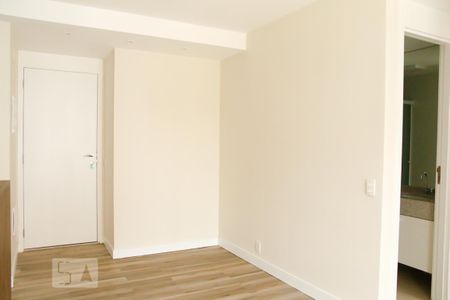 Sala de apartamento para alugar com 2 quartos, 46m² em Usina Piratininga, São Paulo