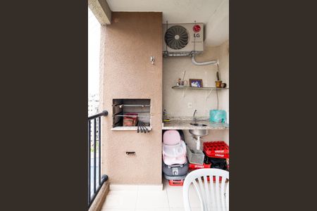 Apartamento à venda com 180m², 2 quartos e 1 vaga Apartamento à venda com 180m², 2 quartos e 1 vagaVaranda