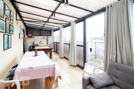 Apartamento à venda com 180m², 2 quartos e 1 vaga Apartamento à venda com 180m², 2 quartos e 1 vagaSala Cobertura