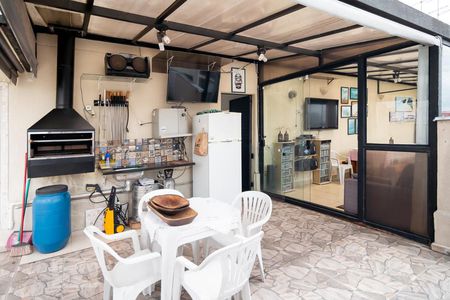 Apartamento à venda com 180m², 2 quartos e 1 vaga Apartamento à venda com 180m², 2 quartos e 1 vagaCobertura Churrasqueira