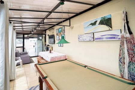 Apartamento à venda com 180m², 2 quartos e 1 vaga Apartamento à venda com 180m², 2 quartos e 1 vagaSala Cobertura