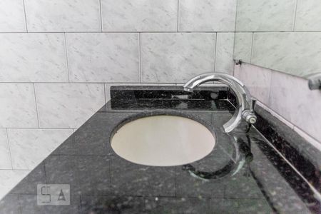 Apartamento à venda com 70m², 2 quartos e 1 vaga Apartamento à venda com 70m², 2 quartos e 1 vagaBanheiro