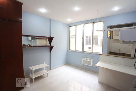 Studio de kitnet/studio para alugar com 1 quarto, 17m² em Copacabana, Rio de Janeiro