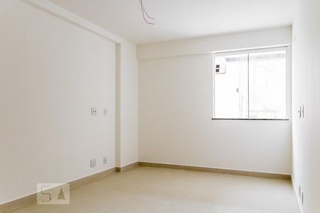 Quarto  de apartamento à venda com 1 quarto, 48m² em Zumbi, Rio de Janeiro