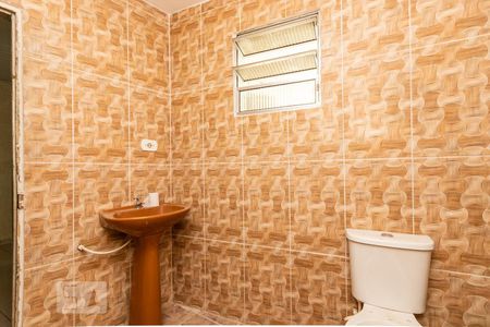 Banheiro  de casa para alugar com 1 quarto, 45m² em Vila Sao Francisco, São Paulo