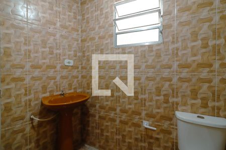 Banheiro de casa para alugar com 1 quarto, 70m² em Vila Sao Francisco, São Paulo