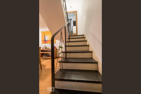 Escada de casa à venda com 4 quartos, 250m² em Cidade Monções, São Paulo