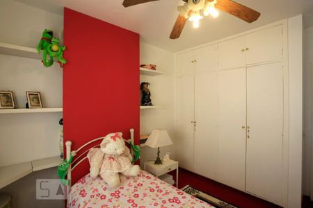 Casa à venda com 260m², 3 quartos e 2 vagasQuarto 2