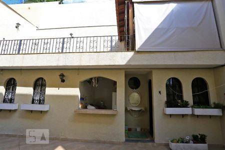 Casa à venda com 260m², 3 quartos e 2 vagasQuintal