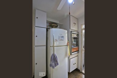 Casa à venda com 260m², 3 quartos e 2 vagasCozinha
