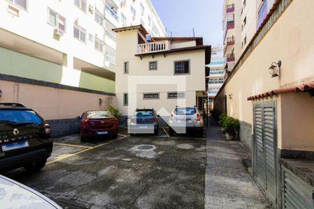 Casa de condomínio para alugar com 110m², 3 quartos e 1 vaga Casa de condomínio para alugar com 110m², 3 quartos e 1 vagaEstacionamento