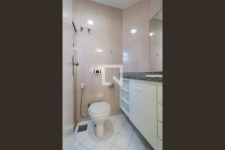 Casa de condomínio para alugar com 110m², 3 quartos e 1 vaga Casa de condomínio para alugar com 110m², 3 quartos e 1 vagaBanheiro da Suíte