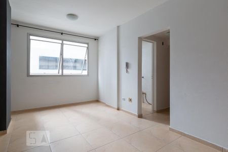Sala de apartamento para alugar com 1 quarto, 39m² em Centro, Curitiba