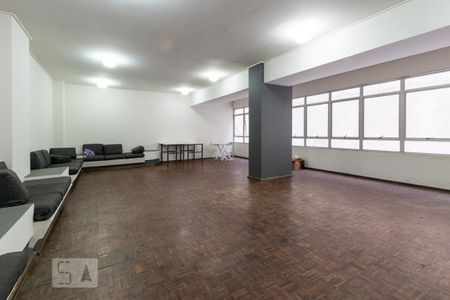 Apartamento para alugar com 39m², 1 quarto e 1 vaga Apartamento para alugar com 39m², 1 quarto e 1 vagaÁrea comum - Salão de festas