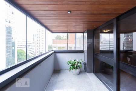 Varanda de apartamento à venda com 3 quartos, 290m² em Consolação, São Paulo