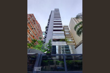 Apartamento à venda com 290m², 3 quartos e 4 vagasFachada