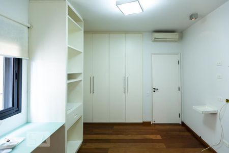 Apartamento à venda com 290m², 3 quartos e 4 vagasQuarto 2